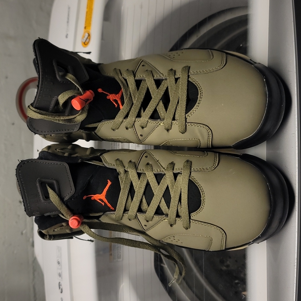 Jordans Travis scott